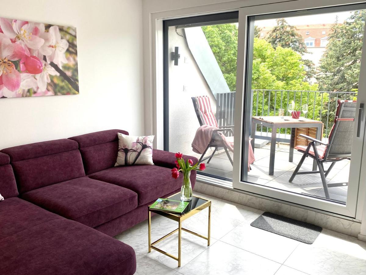 Lilie Appartement In Heviz Mit Tiefgarage, New And Modern Eksteriør bilde